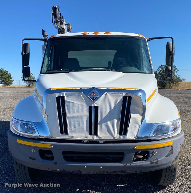 image for item JW9279 2007 International 4300  utility / service truck