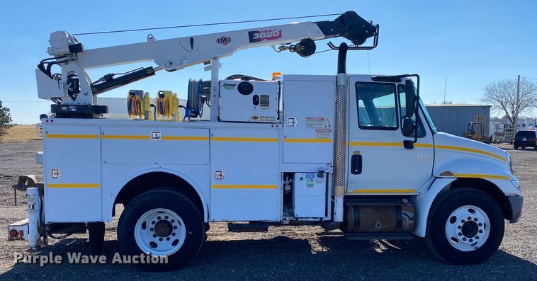 image for item JW9279 2007 International 4300  utility / service truck