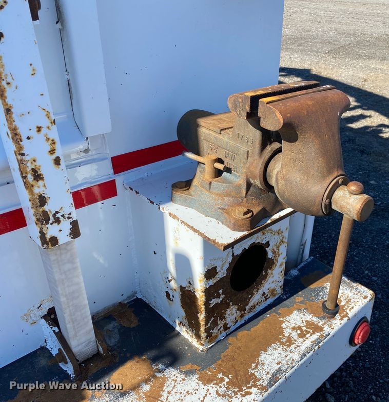 image for item JW9279 2007 International 4300  utility / service truck