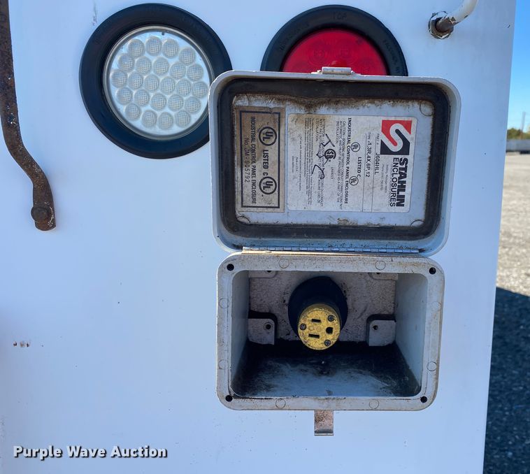 image for item JW9279 2007 International 4300  utility / service truck