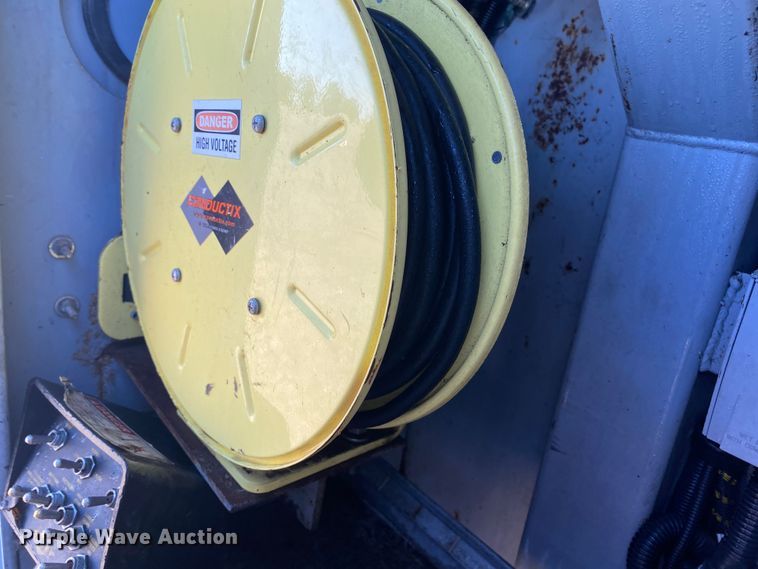 image for item JW9279 2007 International 4300  utility / service truck