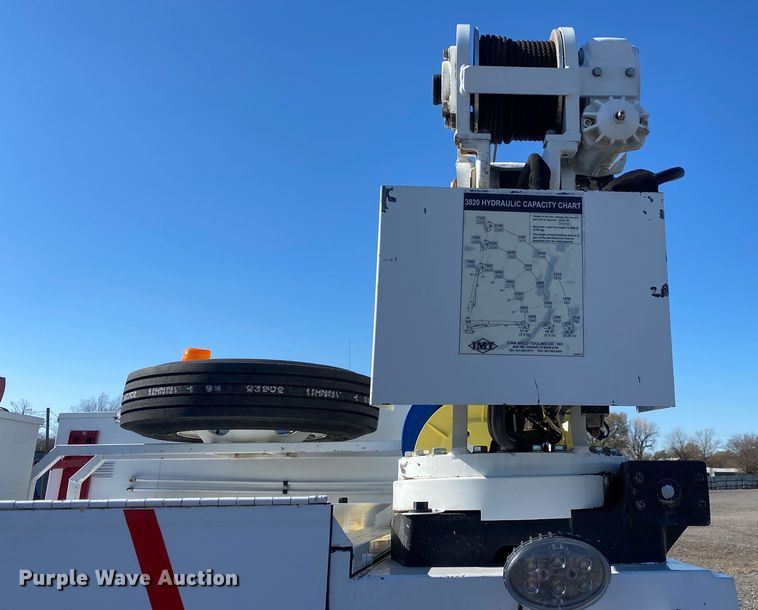 image for item JW9279 2007 International 4300  utility / service truck