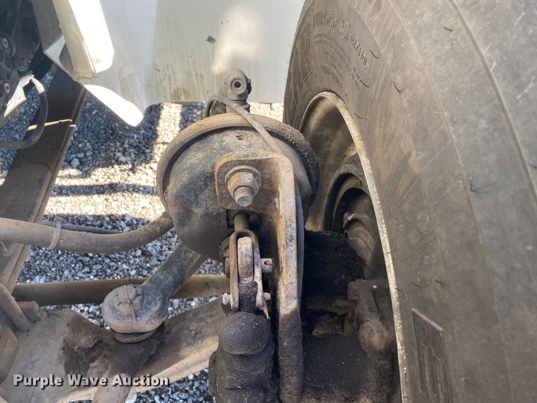 image for item JW9279 2007 International 4300  utility / service truck