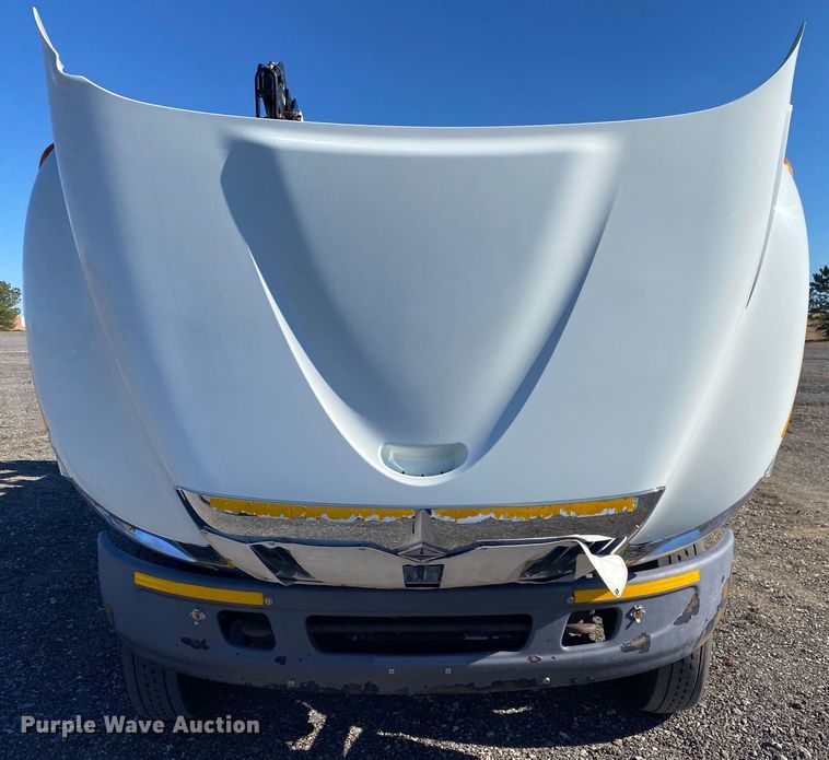 image for item JW9279 2007 International 4300  utility / service truck