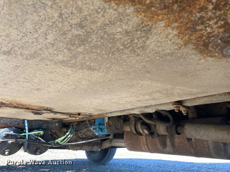 image for item JW9279 2007 International 4300  utility / service truck