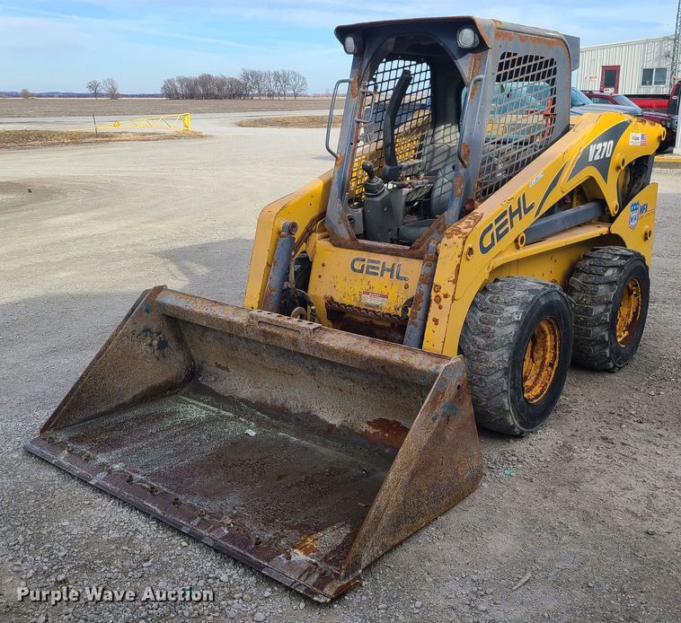 image for item JW9819 2010 Gehl V270  skid steer loader
