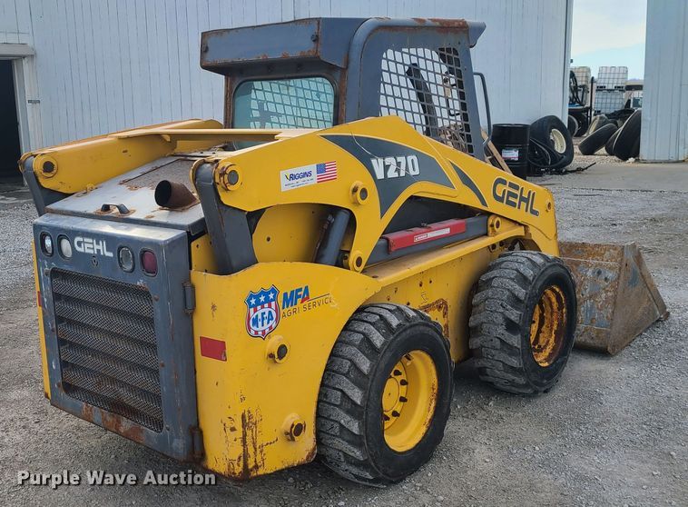 image for item JW9819 2010 Gehl V270  skid steer loader