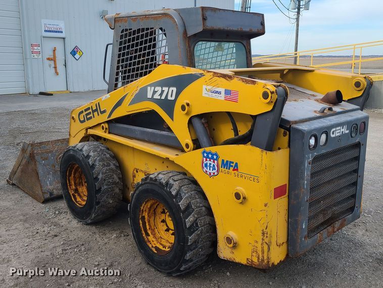 image for item JW9819 2010 Gehl V270  skid steer loader