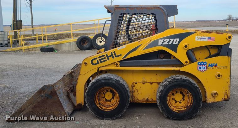 image for item JW9819 2010 Gehl V270  skid steer loader
