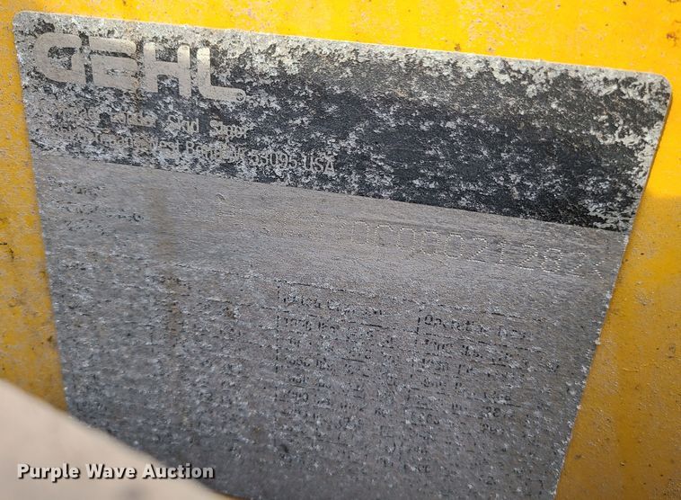 image for item JW9819 2010 Gehl V270  skid steer loader