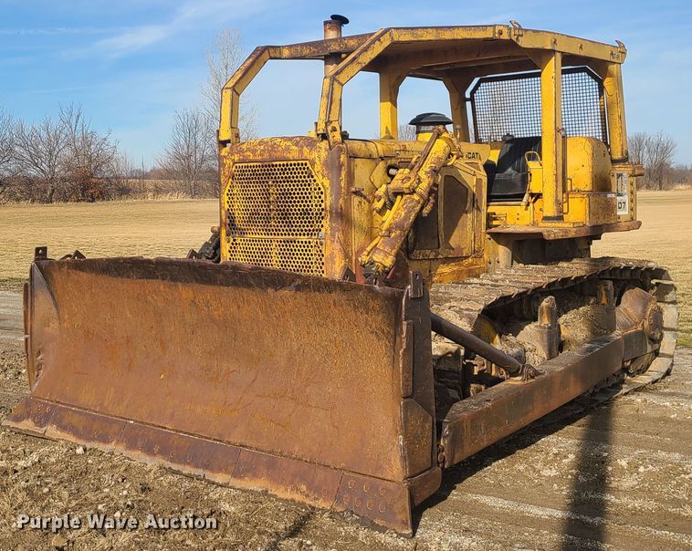image for item JW9820 1973 Caterpillar D7F  dozer