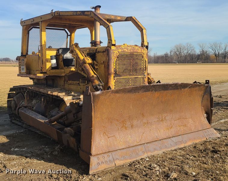 image for item JW9820 1973 Caterpillar D7F  dozer