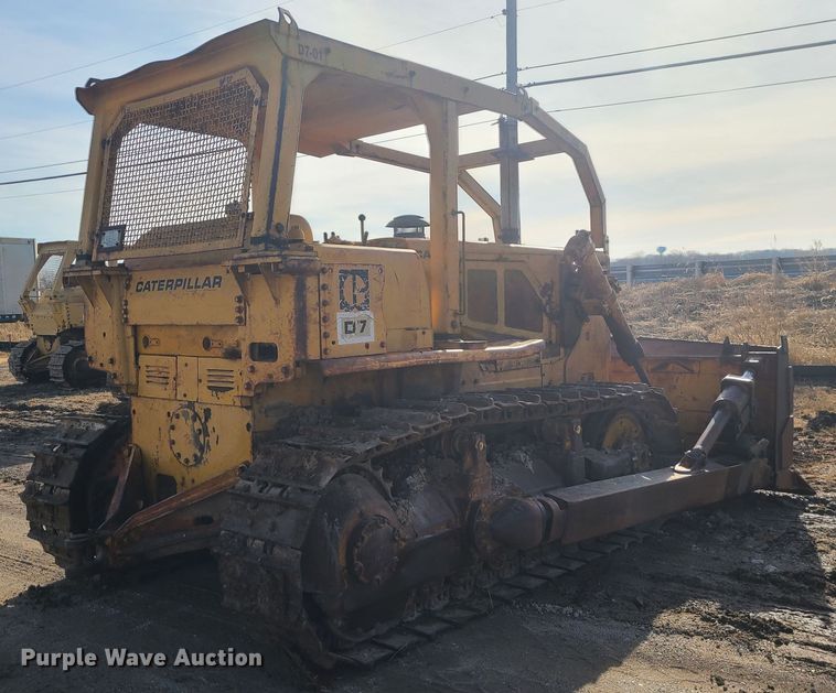 image for item JW9820 1973 Caterpillar D7F  dozer