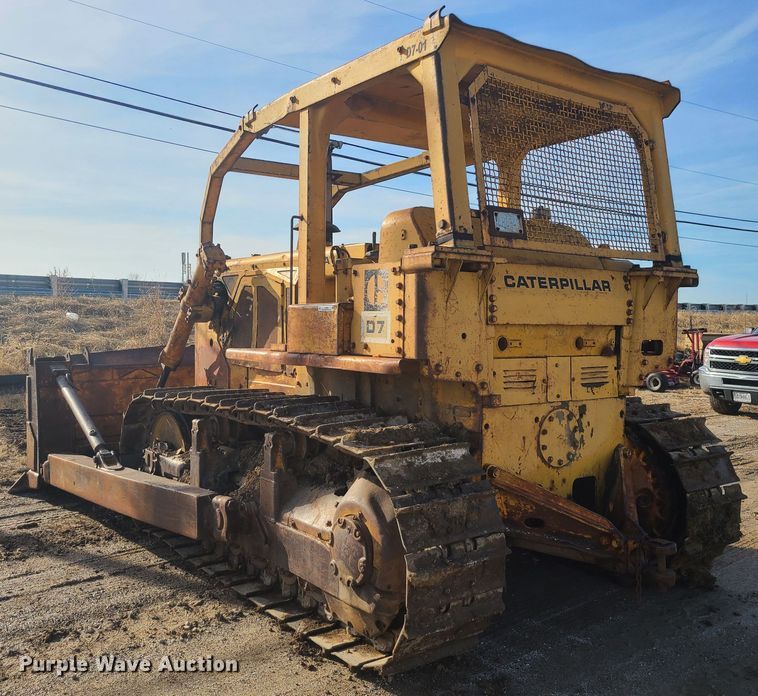 image for item JW9820 1973 Caterpillar D7F  dozer