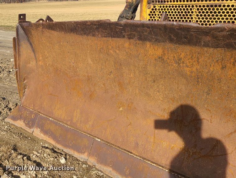 image for item JW9820 1973 Caterpillar D7F  dozer