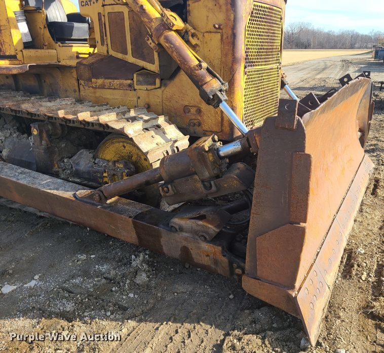 image for item JW9820 1973 Caterpillar D7F  dozer