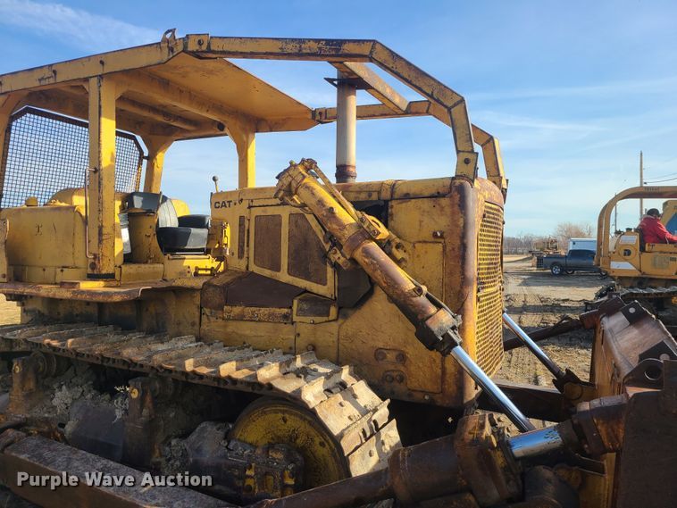 image for item JW9820 1973 Caterpillar D7F  dozer