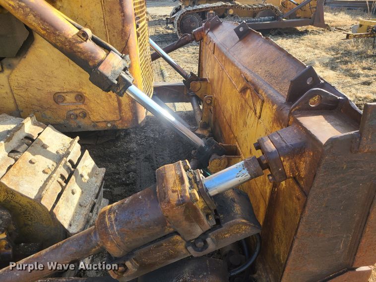 image for item JW9820 1973 Caterpillar D7F  dozer