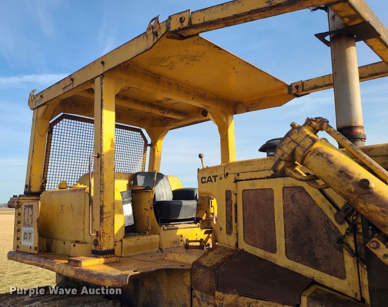 image for item JW9820 1973 Caterpillar D7F  dozer