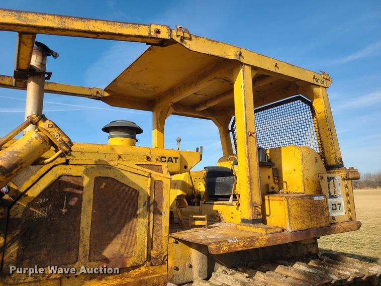 image for item JW9820 1973 Caterpillar D7F  dozer
