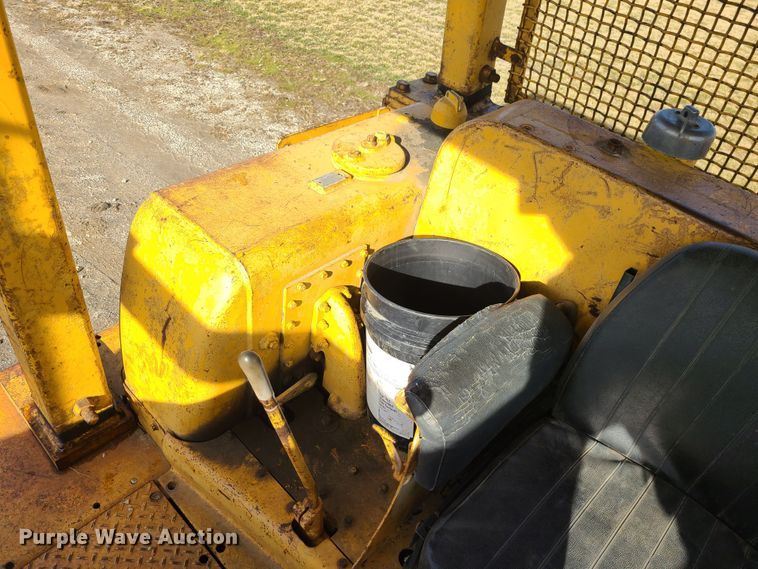 image for item JW9820 1973 Caterpillar D7F  dozer