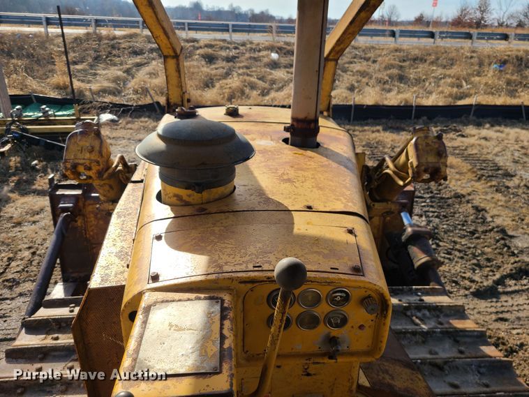 image for item JW9820 1973 Caterpillar D7F  dozer