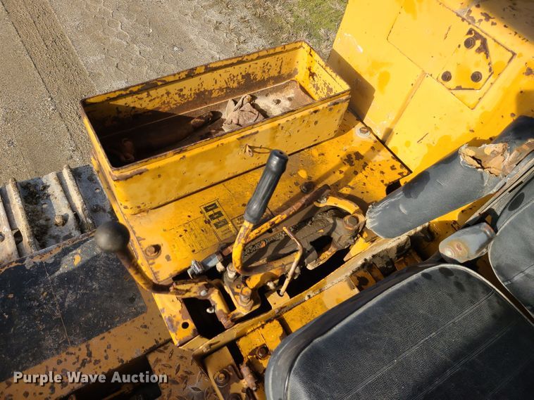 image for item JW9834 1972 Dresser TD15C  dozer