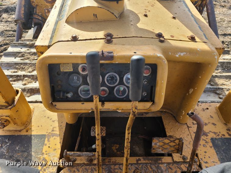 image for item JW9834 1972 Dresser TD15C  dozer