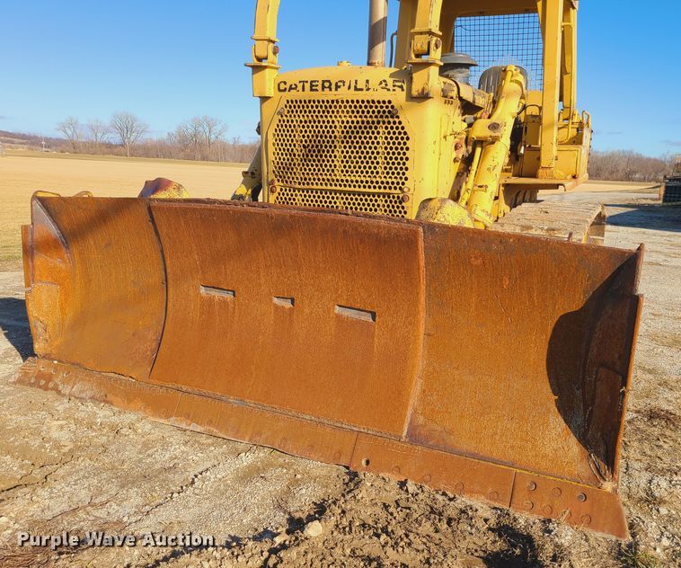 image for item JW9835 Caterpillar D7G  dozer