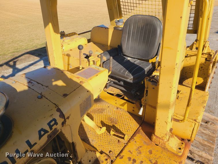 image for item JW9835 Caterpillar D7G  dozer