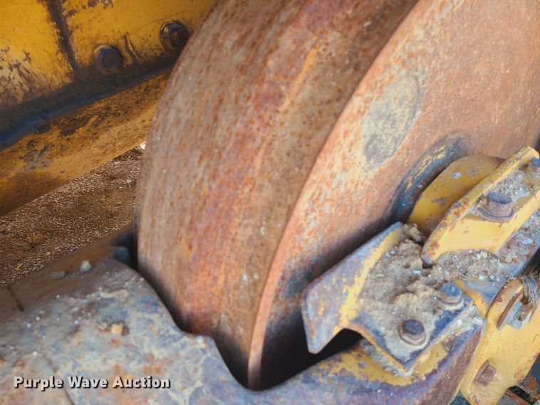 image for item JW9835 Caterpillar D7G  dozer