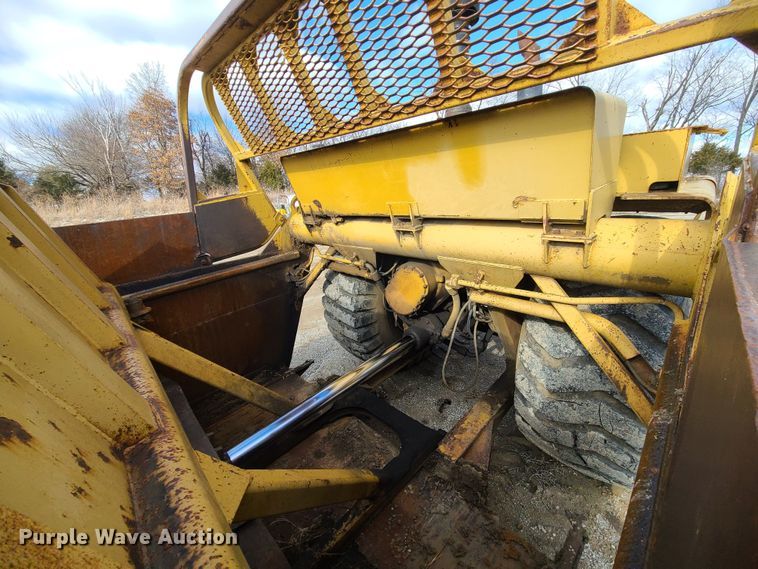 image for item JW9836 1981 Caterpillar 627B  conventional scraper