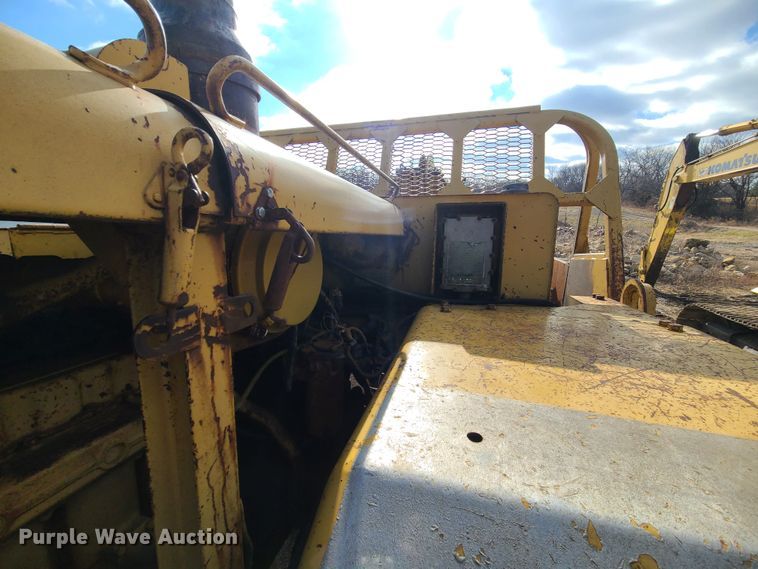 image for item JW9836 1981 Caterpillar 627B  conventional scraper