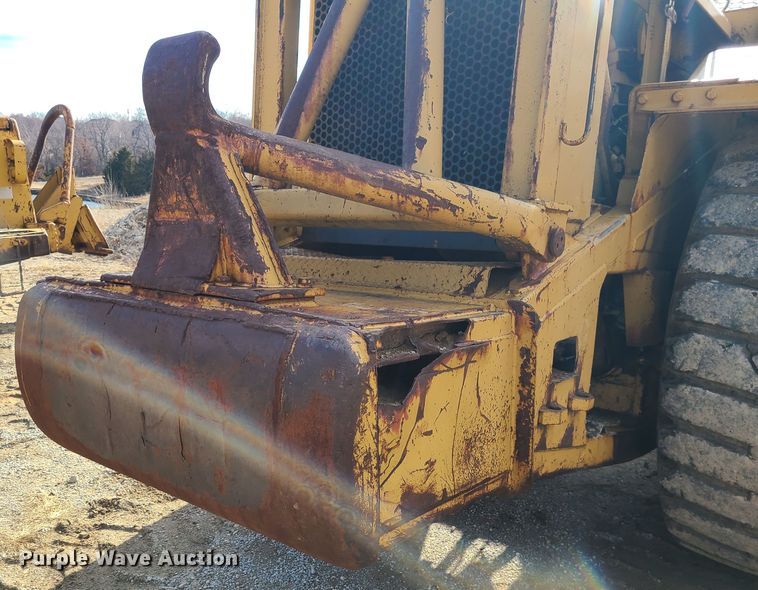 image for item JW9836 1981 Caterpillar 627B  conventional scraper