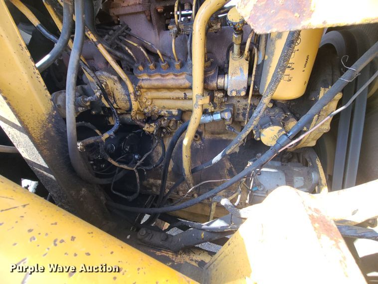 image for item JW9836 1981 Caterpillar 627B  conventional scraper