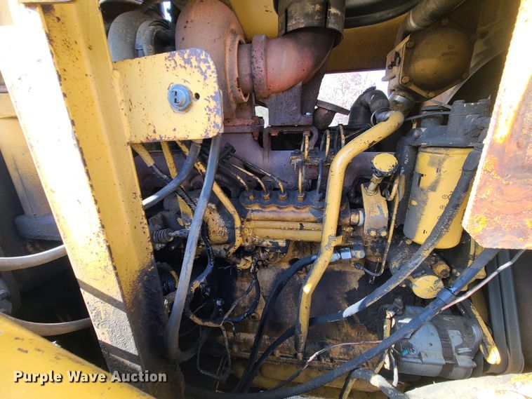 image for item JW9836 1981 Caterpillar 627B  conventional scraper