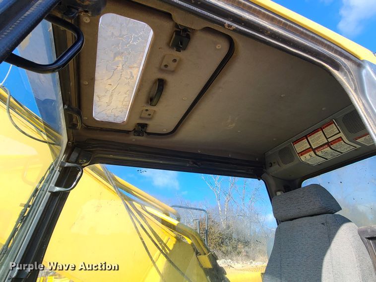 image for item JW9837 2006 Komatsu PC300LC-7E0  excavator