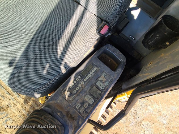 image for item JW9837 2006 Komatsu PC300LC-7E0  excavator