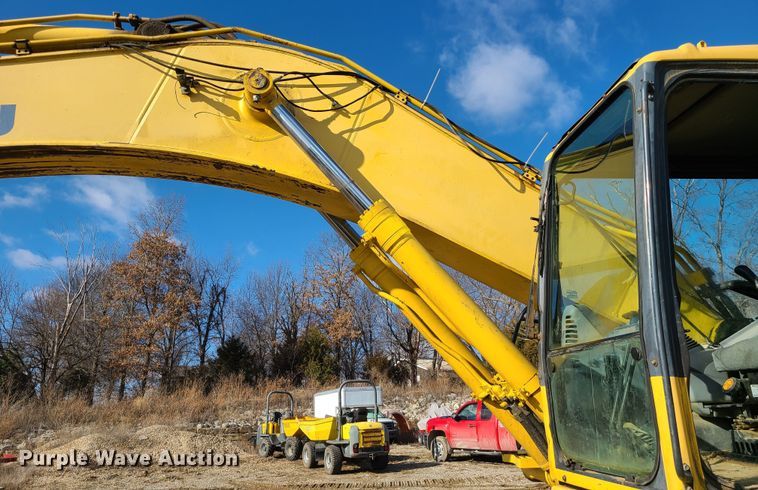 image for item JW9837 2006 Komatsu PC300LC-7E0  excavator