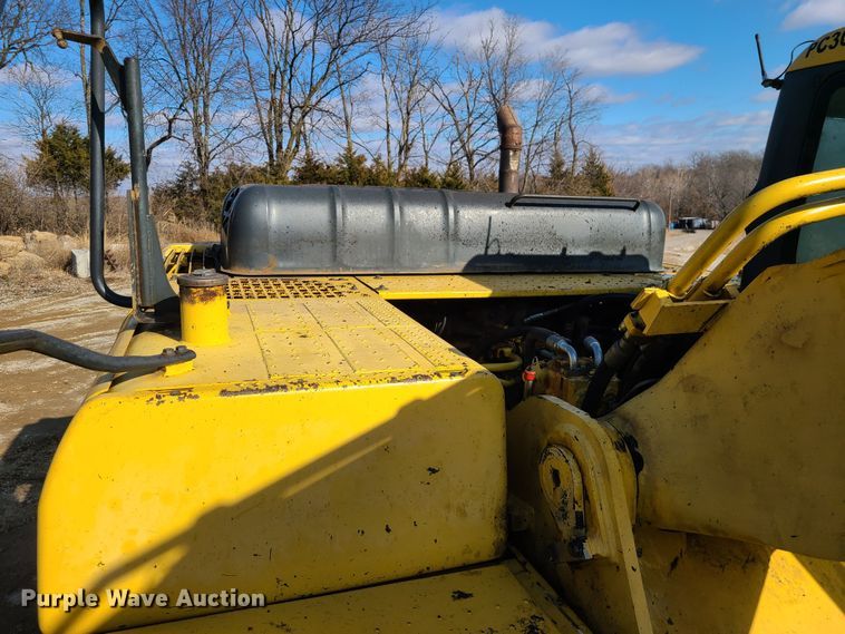 image for item JW9837 2006 Komatsu PC300LC-7E0  excavator