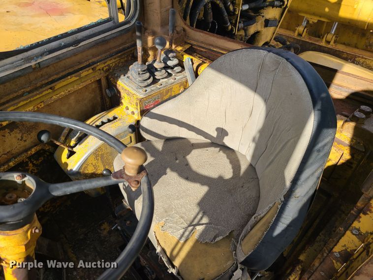 image for item JW9838 1979 Caterpillar 627B  conventional scraper