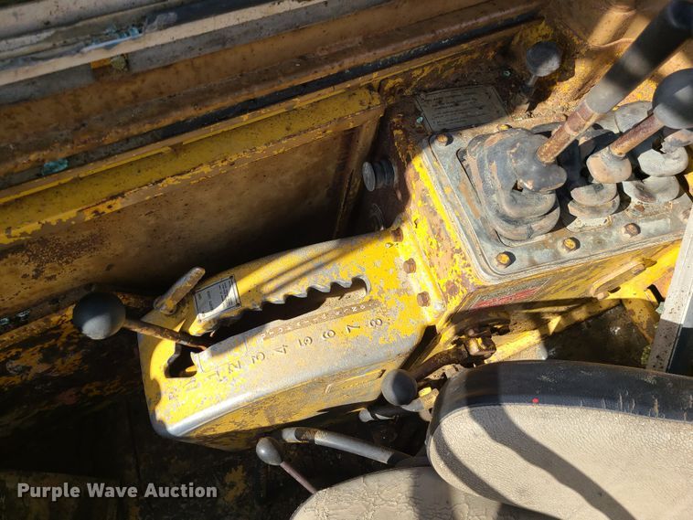 image for item JW9838 1979 Caterpillar 627B  conventional scraper