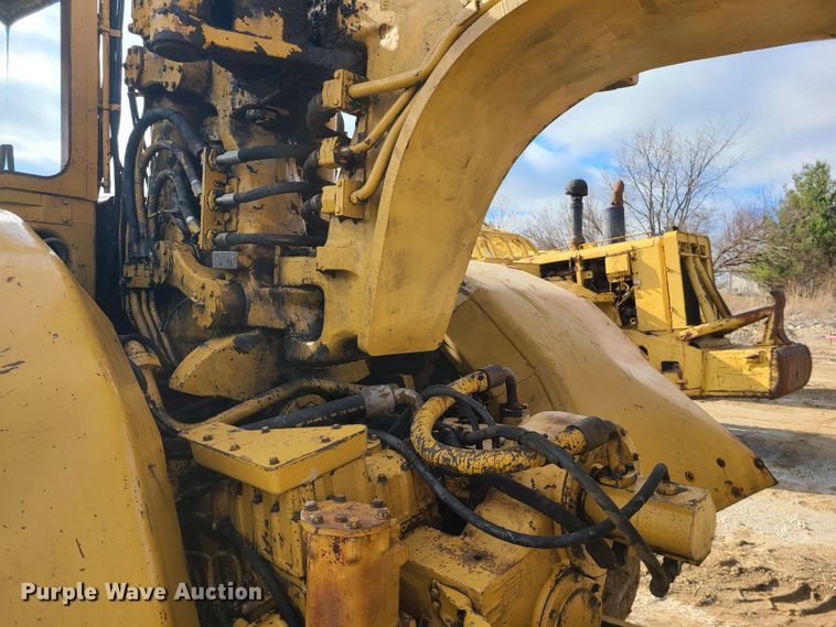 image for item JW9838 1979 Caterpillar 627B  conventional scraper