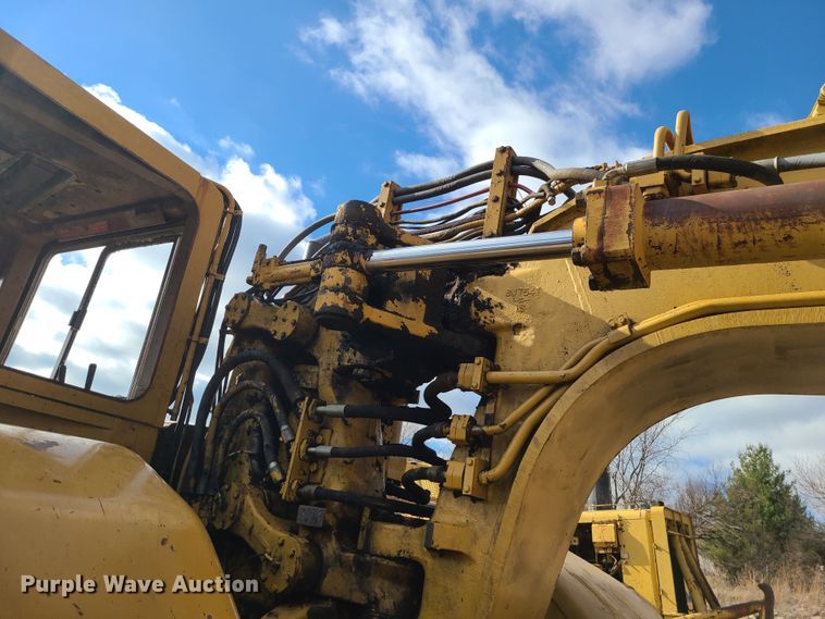 image for item JW9838 1979 Caterpillar 627B  conventional scraper