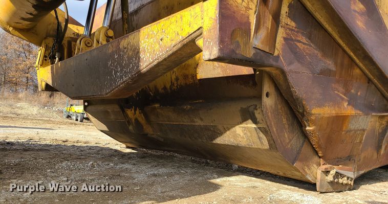 image for item JW9838 1979 Caterpillar 627B  conventional scraper