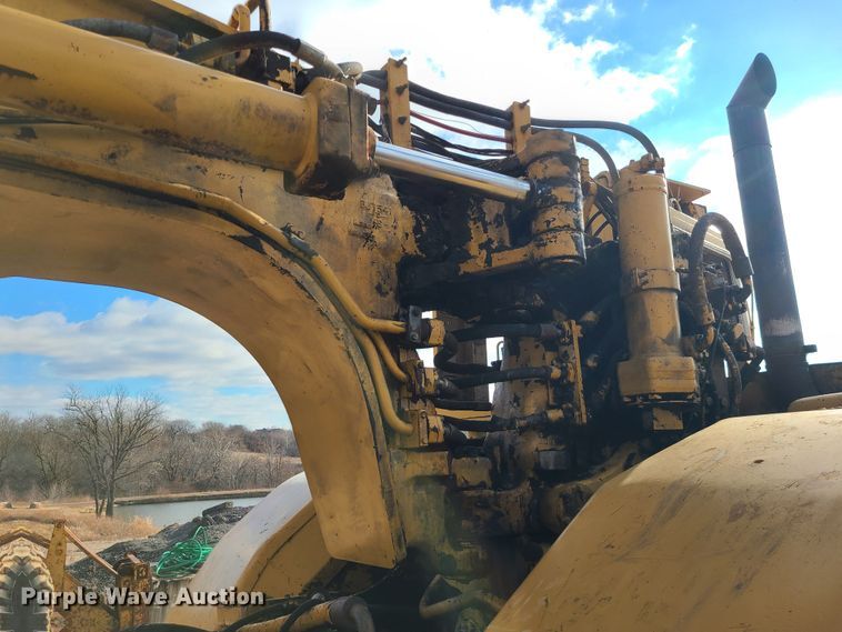 image for item JW9838 1979 Caterpillar 627B  conventional scraper