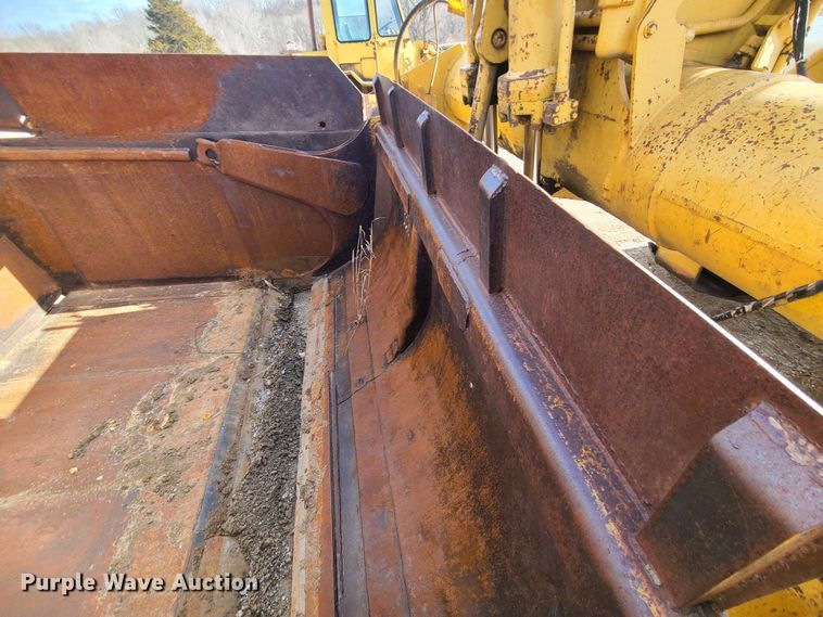 image for item JW9838 1979 Caterpillar 627B  conventional scraper