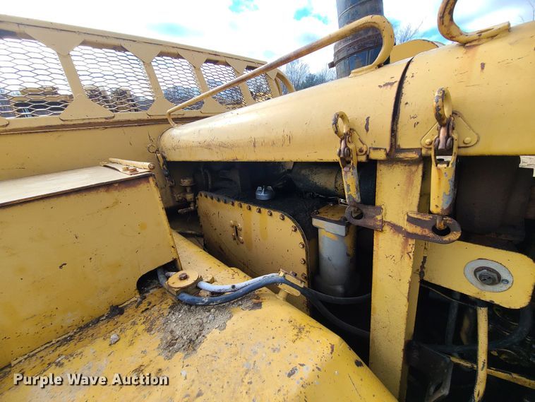 image for item JW9838 1979 Caterpillar 627B  conventional scraper