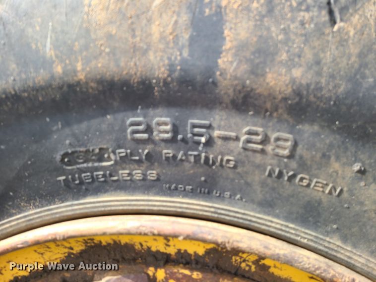 image for item JW9838 1979 Caterpillar 627B  conventional scraper