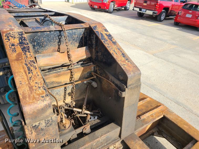 image for item JW9839 1987 Trail King HG  lowboy equipment trailer